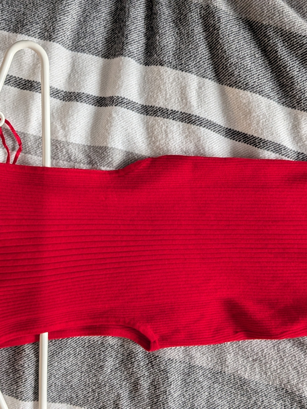 Bershka Red Ribbed Tube Top - Picture 2 of 4